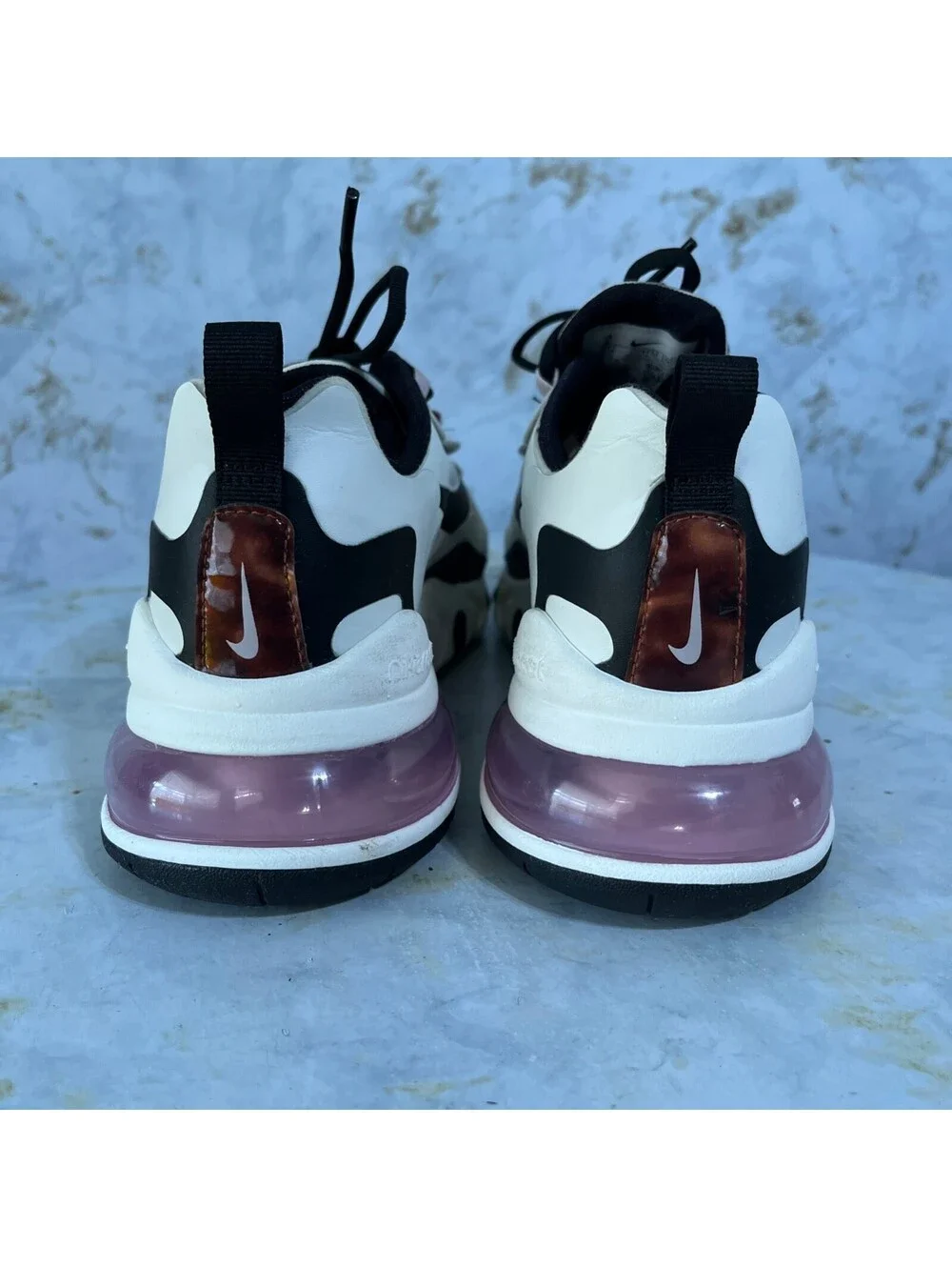 Nike Air Max 270 React Womens Size 8 Shoes White Black Athletic Trainer Sneakers